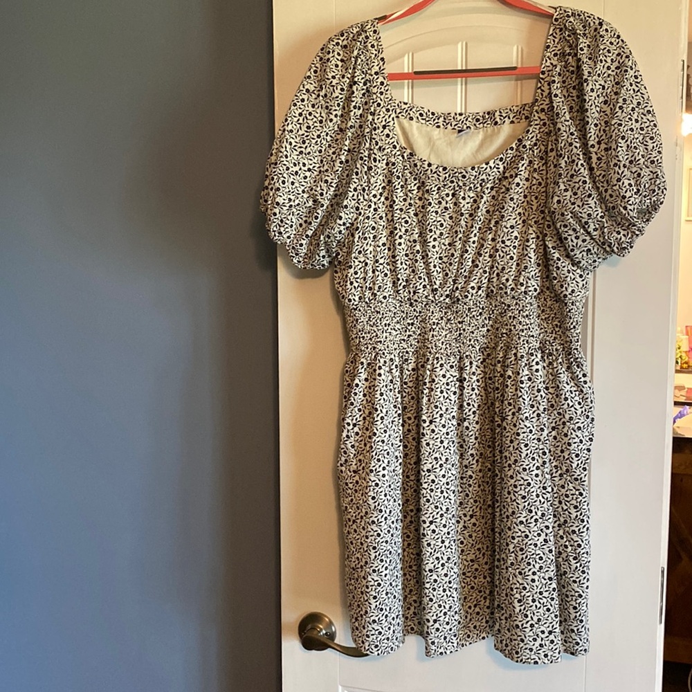 Old navy fit and flare dress